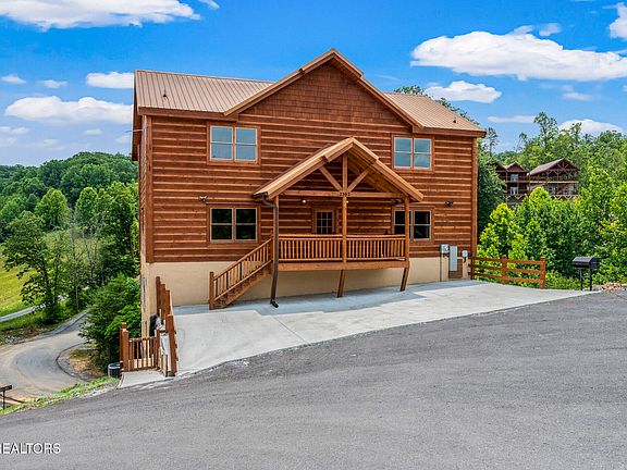 2nd image of 3303 Grace Way