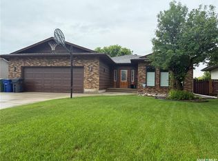 302 Watson Cres, Nipawin, SK S0E1E0