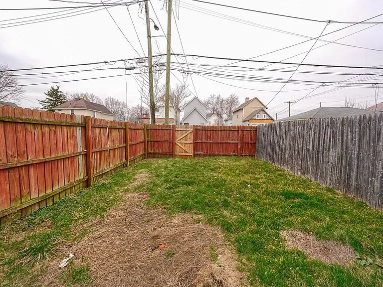 111 Dakota Ave — Photo 19