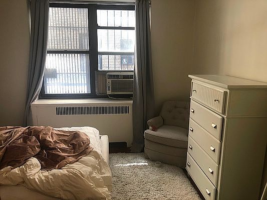 4th image of 205 W 15th St APT 2D