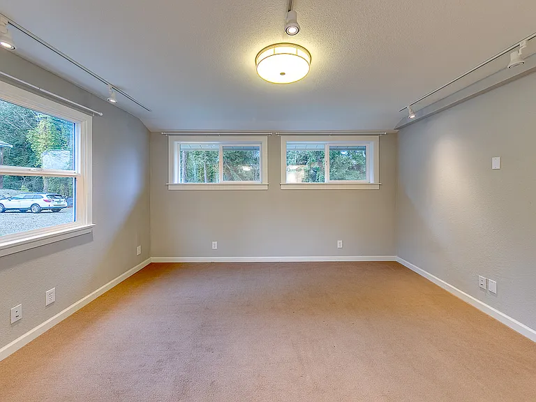 1140 Wing Point Way NE #B — Photo 14