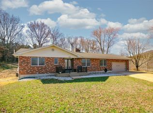 5809 Runnymede Pl, Imperial, MO 63052