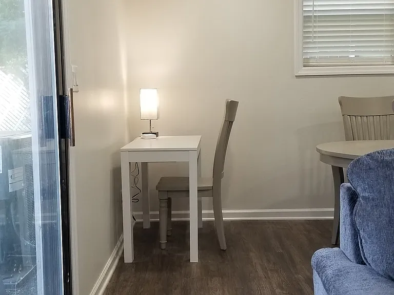 821 Ridge St — Photo 17