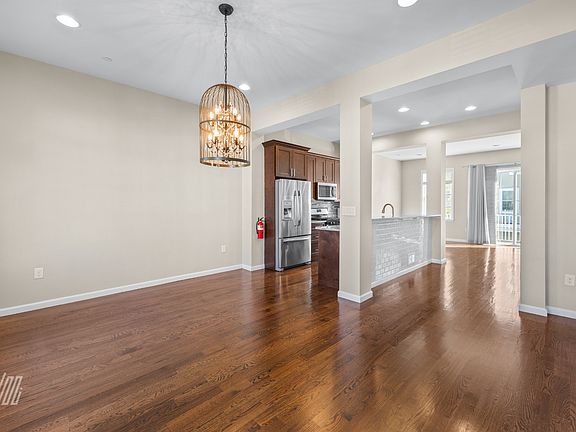 2nd image of 16 Roosevelt Dr