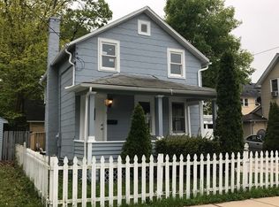 410 Plum St, Aurora, IL 60506