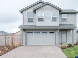 1819 SE Blueberry St, Dallas, OR 97338