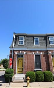 401 E B St, Belleville, IL, 62220