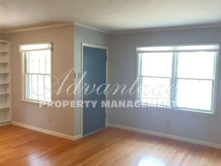 1552 Delmont Rd — Photo 5