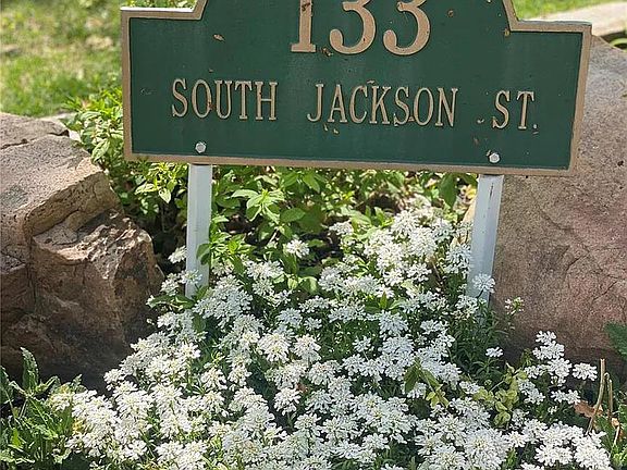 2nd image of 133 S Jackson St #A-11