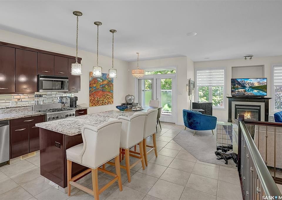 1st image of 10220 Wascana ESTATES