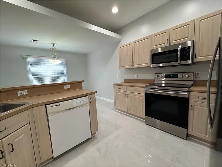 4649 Santiago Ln — Photo 3