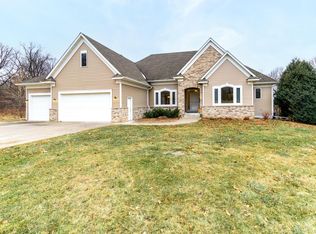 11361 Apennine Way, Inver Grove Heights, MN 55077
