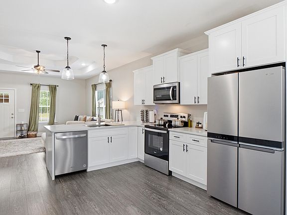 5th image of 405 Coahulla Creek Dr