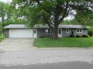 208 E Ash St, Cleghorn, IA 51014