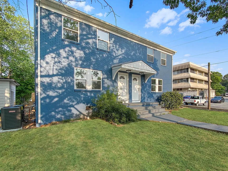 108 Adams St #108