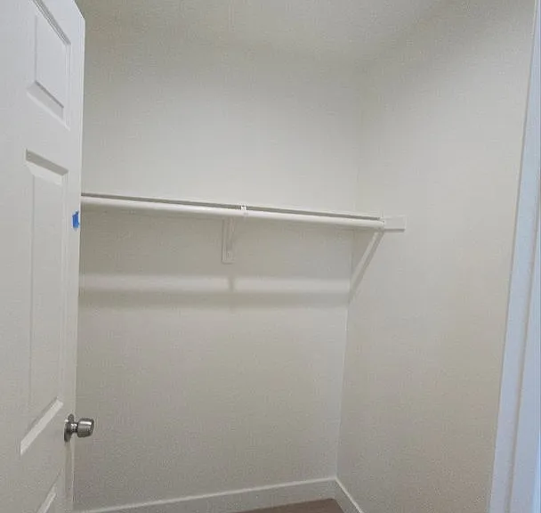 33(835E) — Photo 13