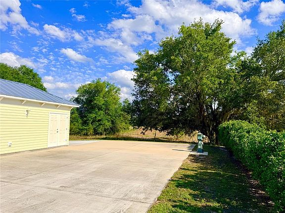2nd image of 4885 SE 92nd Blvd #203