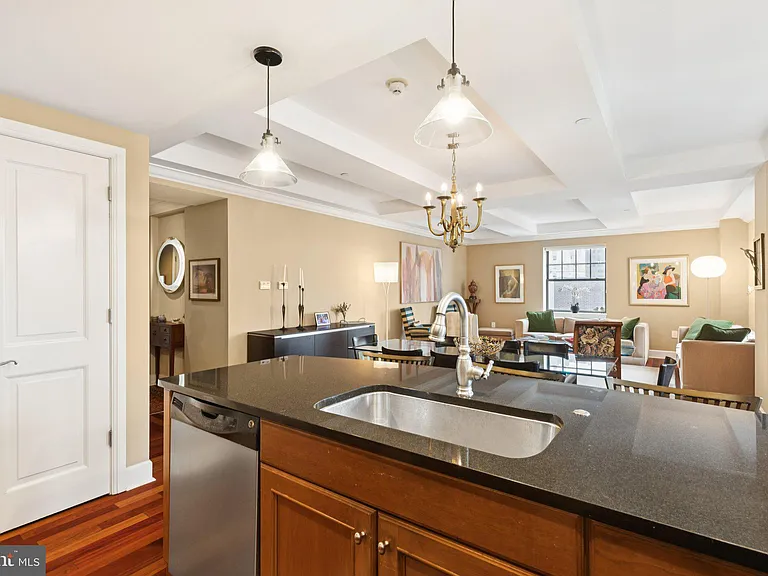1701 Locust St #15-1704 — Photo 10