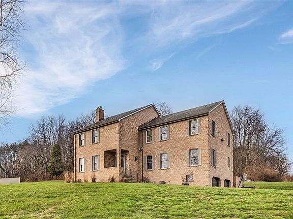 2nd image of 339 Lindsay Rd
