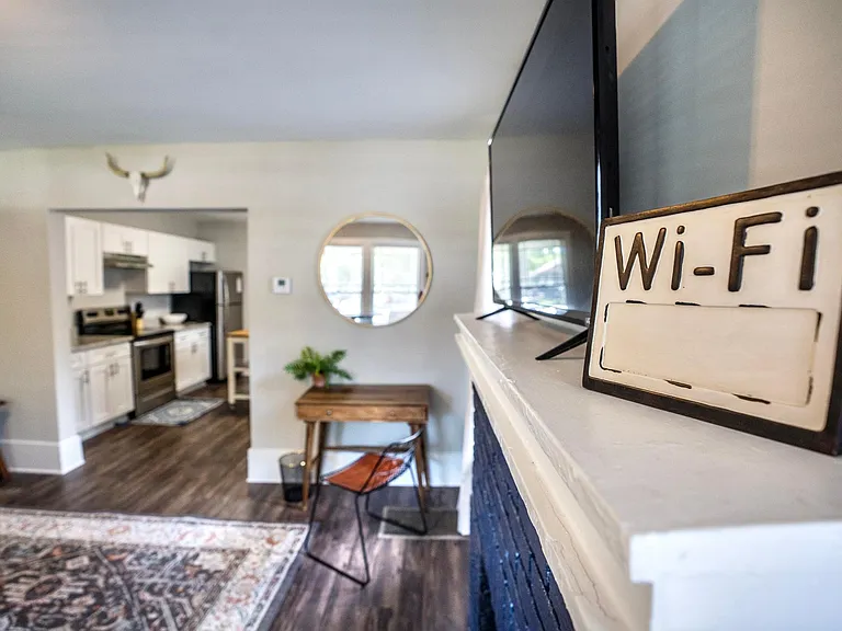 2337 Gilmore St #2 — Photo 8