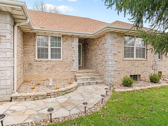 5th image of 1319 Woodcastle Road