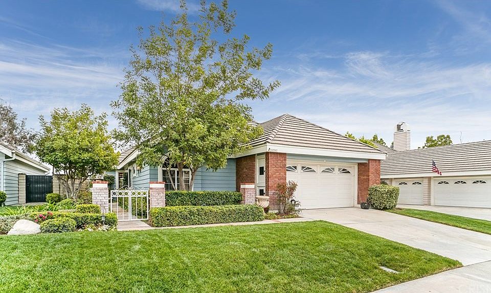 1st image of 26061 Bellis Dr