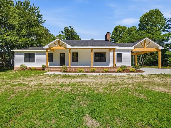 4th image of 1629 Shillelagh Rd