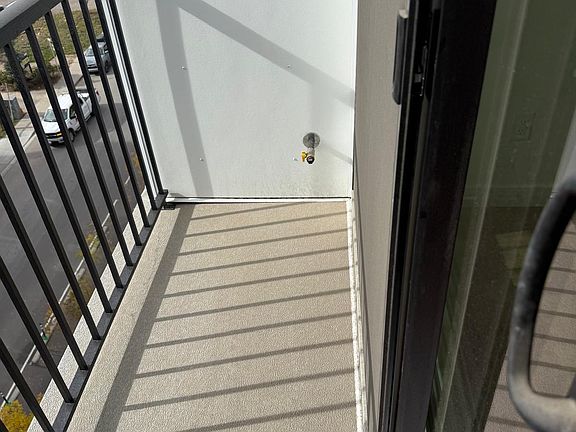 3rd image of 310 S 15th Ave SW #613
