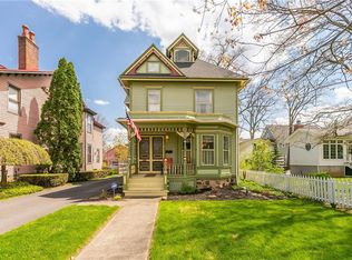 65 Gibson St, Canandaigua, NY 14424