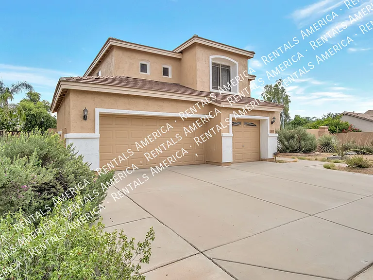 2631 S Leonard Pl — Photo 1