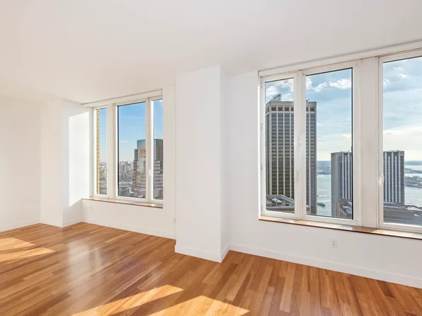 15 William Street 46J image 1 of 11