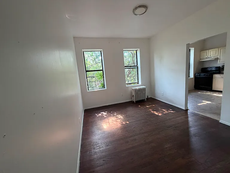 33 Storms Ave #33E — Photo 3