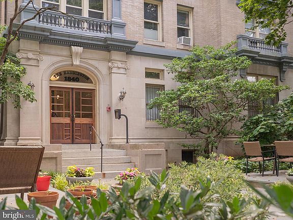 2nd image of 1840 Biltmore St NW #46