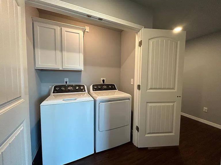 624 N 6th St #2 — Photo 21