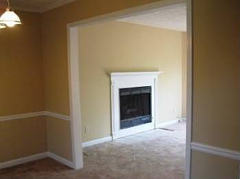 5th image of 916 River Rock Dr