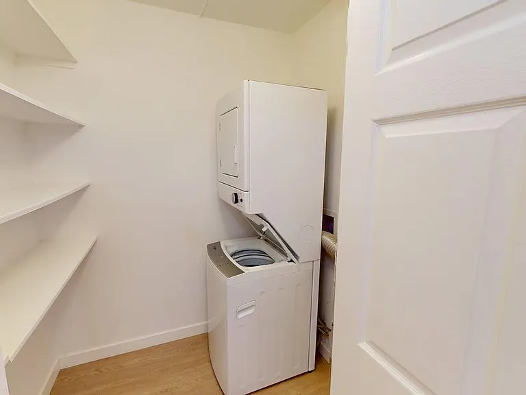 Casa Hermosa Apartments — Photo 16