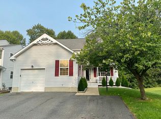 7 Victory Way, Upper Chichester, PA 19061
