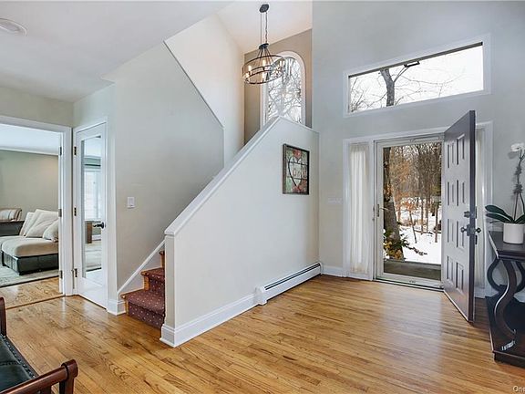 2nd image of 41 Brett Ln