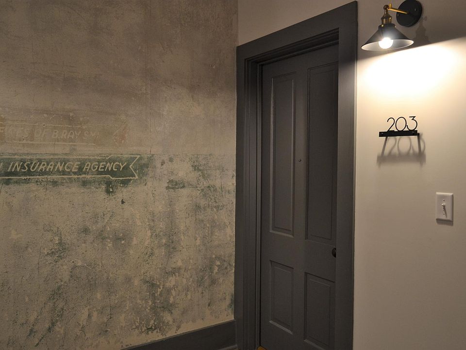 5 W Houston St 203, Paris, TX 75460 Zillow