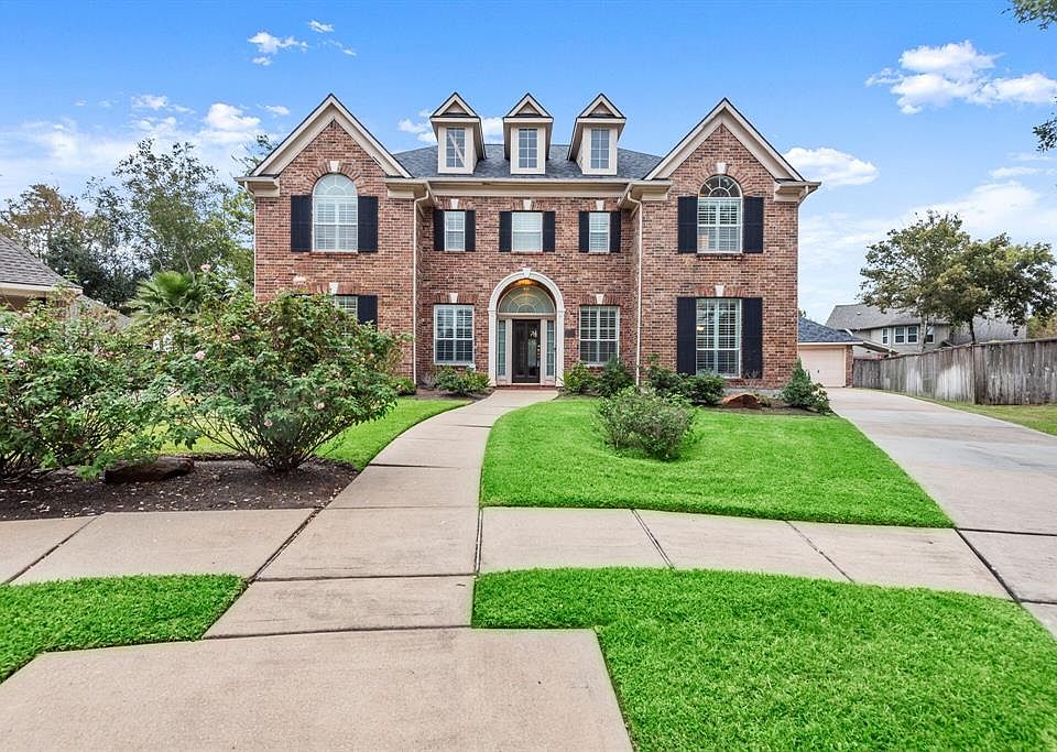 1st image of 2039 Birnam Wood Dr