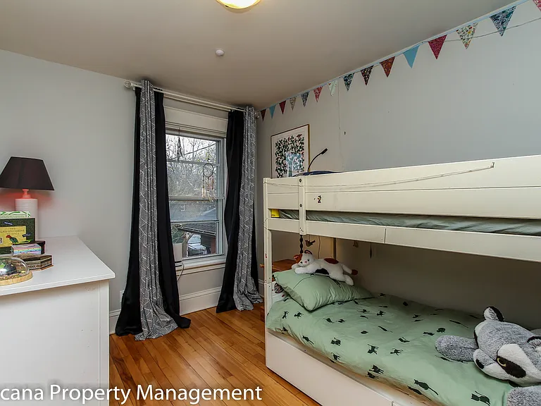 165 Irving Ave — Photo 25