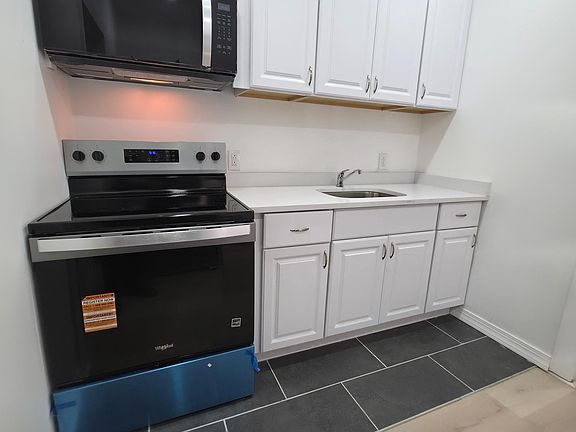 5th image of 1617 Wakeling St #1