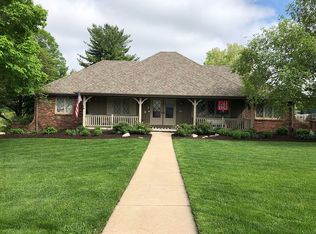 12728 Leavenworth Rd, Omaha, NE 68154