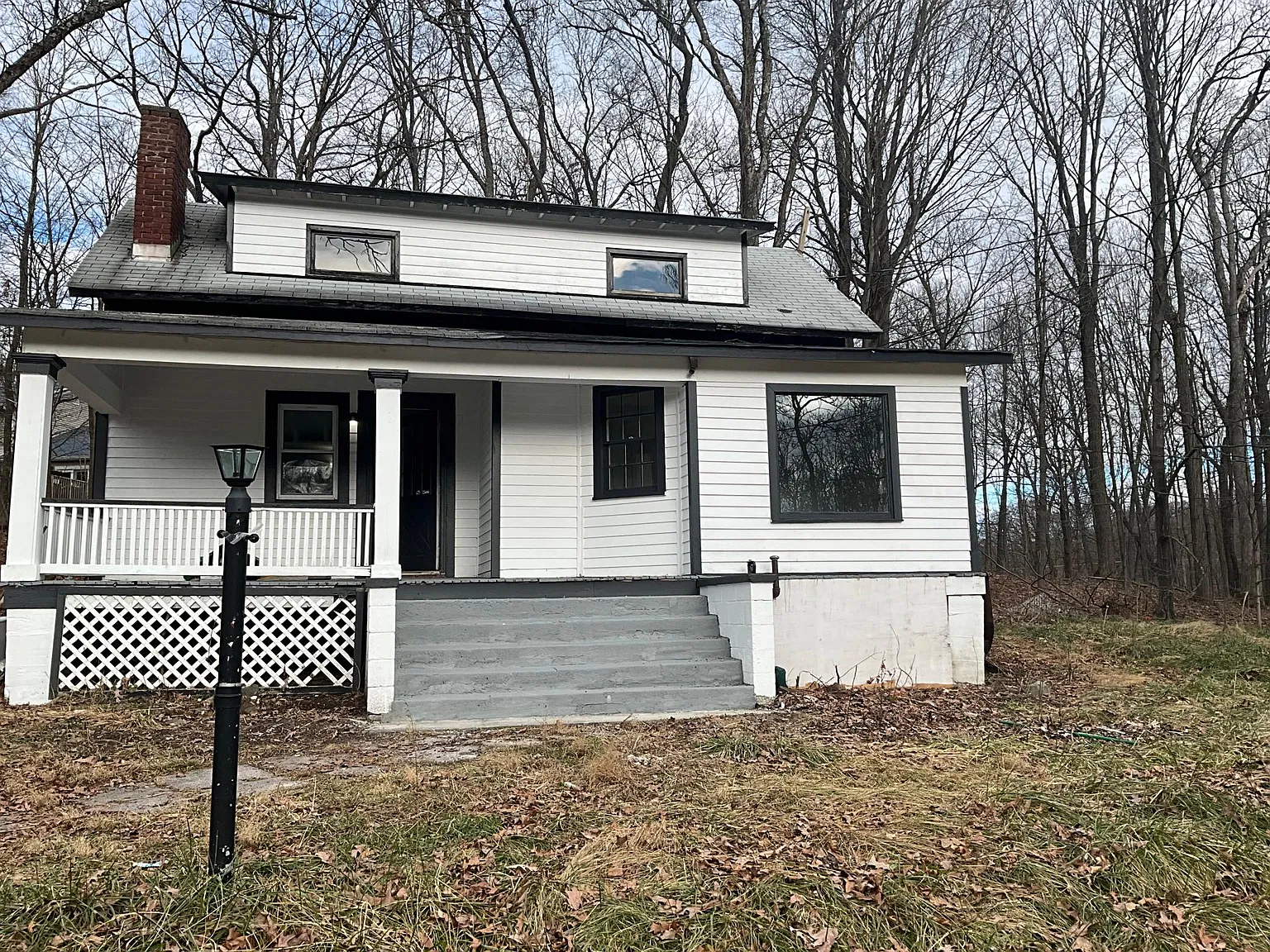 4 bed, 1.5 bath, 1195 sqft, $2,350 — Photo 1