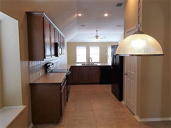 5th image of 1125 Hearthstone Dr