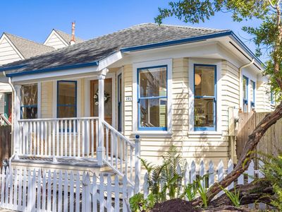 141 Caledonia Ave, Pacific Grove, CA, 93950