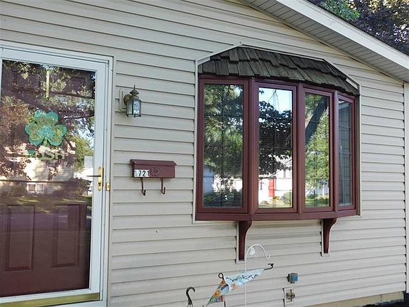 5th image of 1721 Sterling Dr