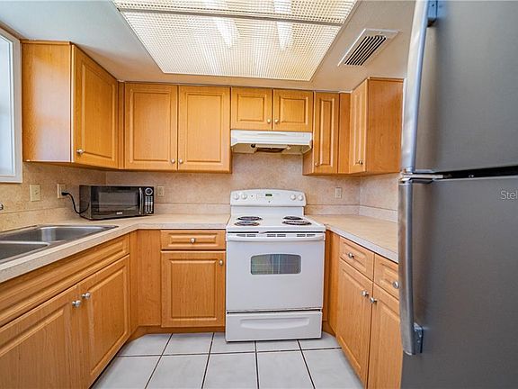 2nd image of 1548 N Conrad Ave