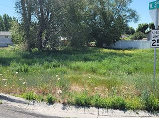 225 N Railroad Ave, Sugar city, ID 83448