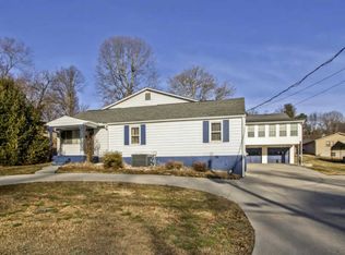 3535 Kenilworth Ln, Knoxville, TN 37914